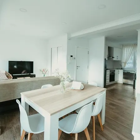 Apartamento_turistico_cedeira شقة *